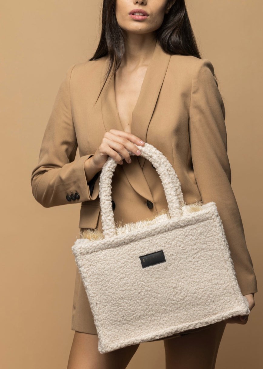 Handtasche Sorena Teddy Beige Medium Tote Bag - Trendaria