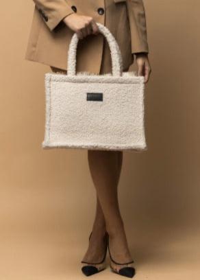 Handtasche Sorena Teddy Beige Medium Tote Bag - Trendaria