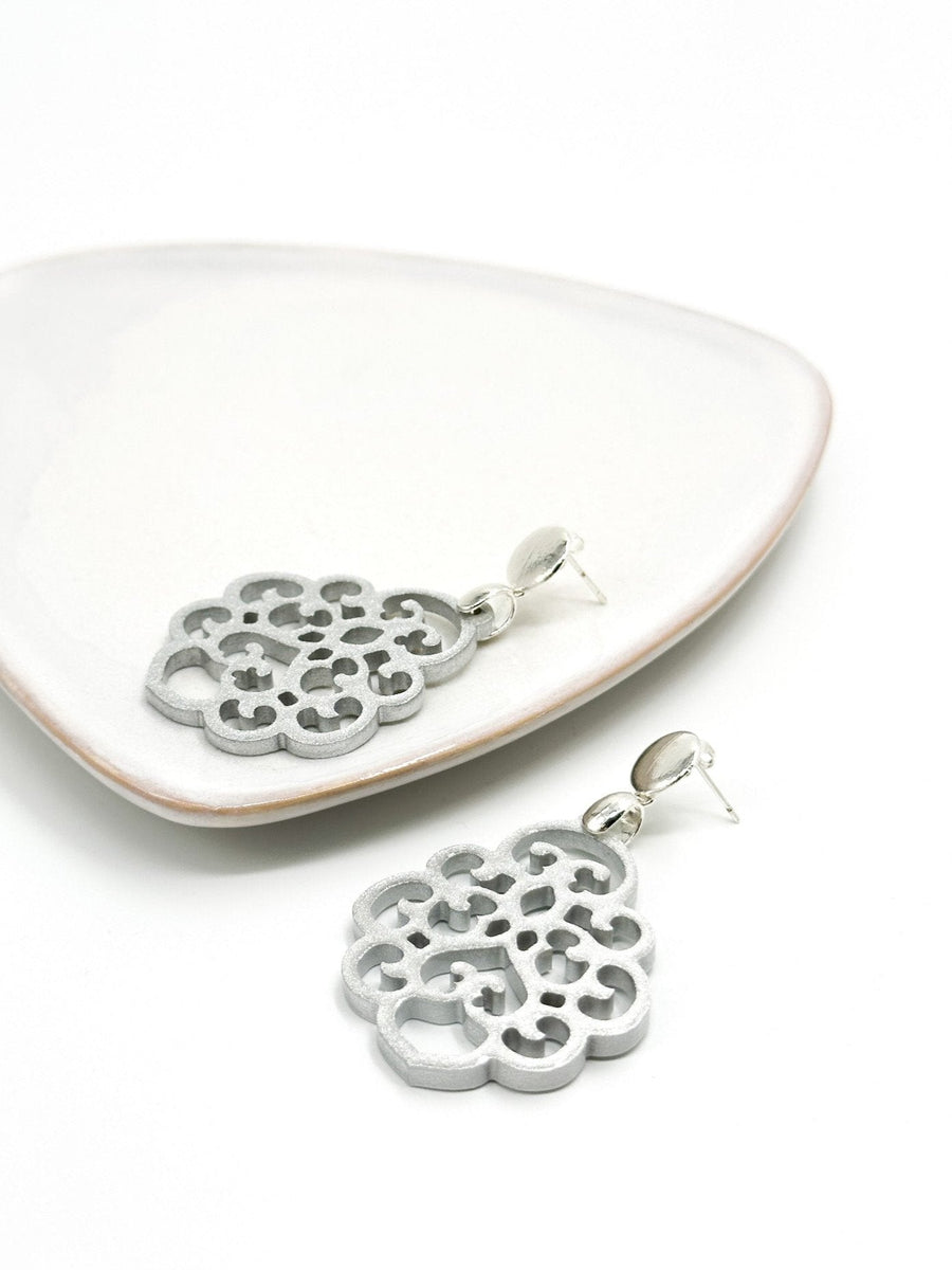 Horn Ohrringe Pearl Metallic Silver